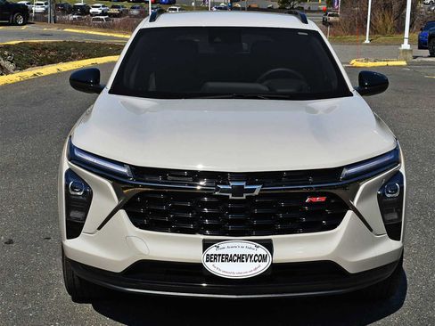 New 2026 Chevrolet Trax RS w/ Driver Confidence Package image 5