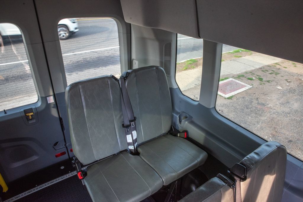 Used 2017 Ford Transit 350 XL RWD image 18