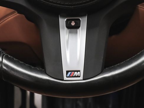 Used 2022 BMW 750i xDrive w/ Luxury Rear Seating Package image 36