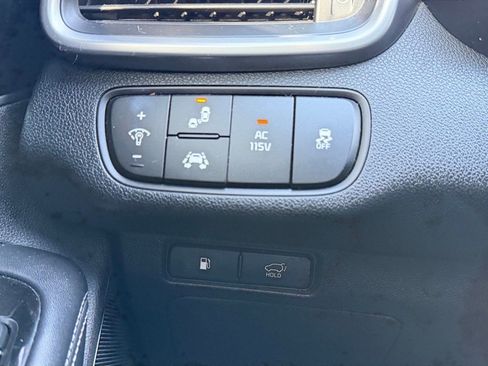 Used 2019 Kia Sorento SX image 21