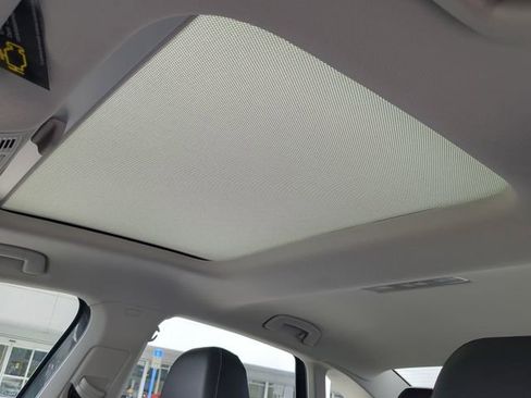 New 2026 Volkswagen Jetta SE FWD image 20