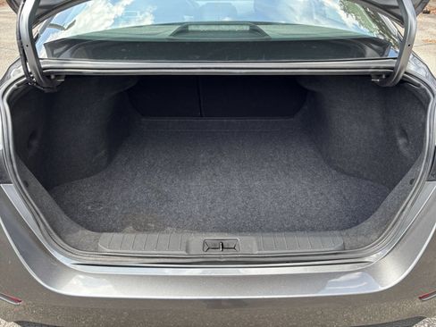 Used 2025 Nissan Sentra S FWD image 29