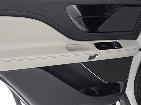 New 2026 Lincoln Aviator Premiere image 21