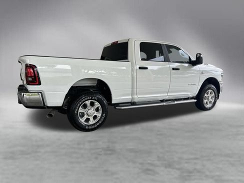 Used 2025 RAM 2500 Big Horn AWD/4WD image 3