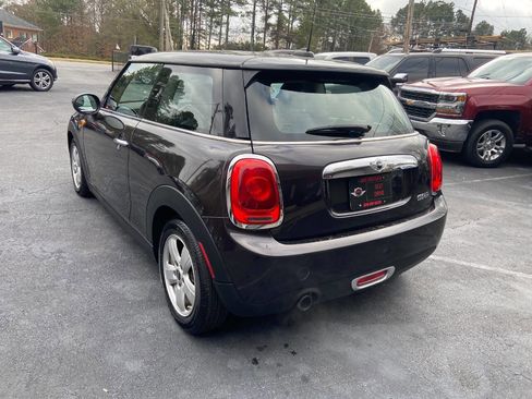 Used 2014 MINI Cooper 2-Door Hardtop image 8