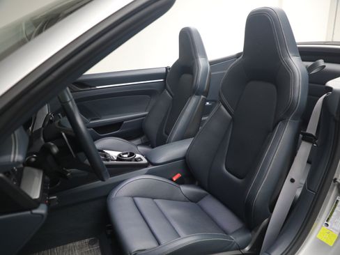 Used 2024 Porsche 911 Carrera GTS RWD image 14