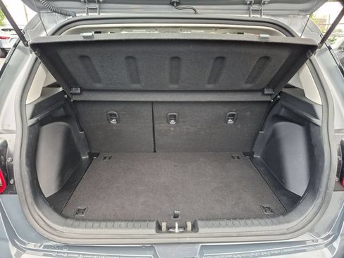 Used 2025 Hyundai Venue SEL FWD image 28