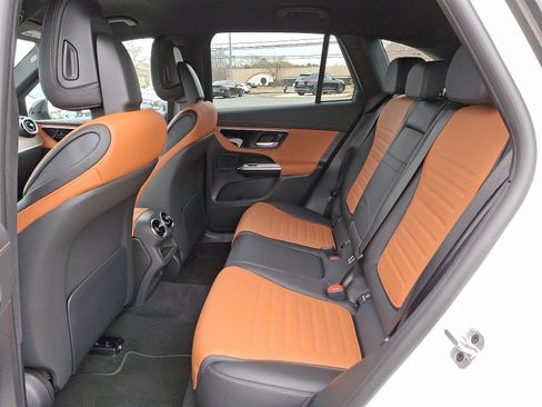 Certified 2025 Mercedes-Benz GLC 300 4MATIC image 10