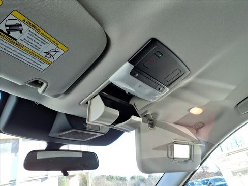 New 2025 Nissan Pathfinder SV w/ Black Appearance Package image 11