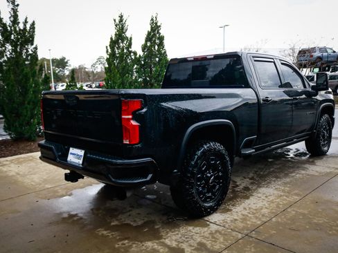 Used 2024 Chevrolet Silverado 2500 LTZ w/ LTZ Plus Package image 11
