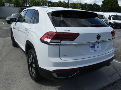 Used 2020 Volkswagen Atlas Cross Sport SE FWD image 8