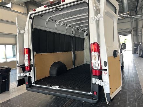 Used 2025 RAM ProMaster 3500 w/ Safety Group FWD image 7