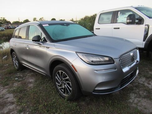 Used 2022 Lincoln Corsair FWD image 1