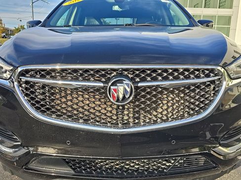 Used 2020 Buick Enclave Avenir w/ Avenir Technology Package image 11