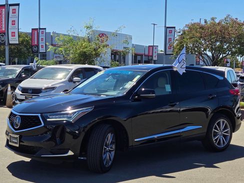Used 2022 Acura RDX w/ Technology Package FWD image 3
