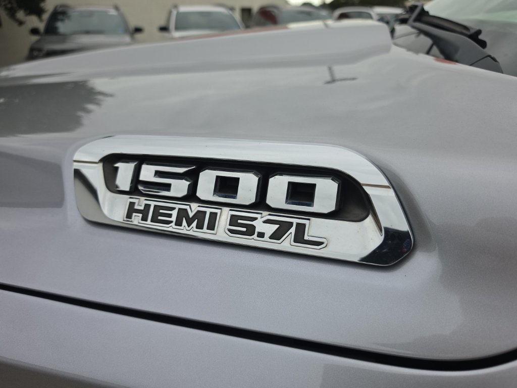 Used 2019 RAM 1500 Laramie RWD image 22
