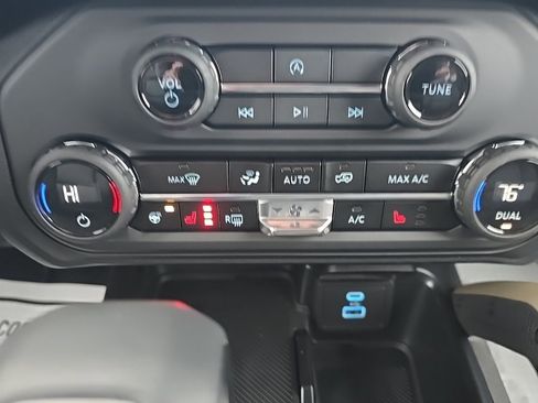 New 2025 Ford Bronco Badlands w/ Sasquatch Package image 36