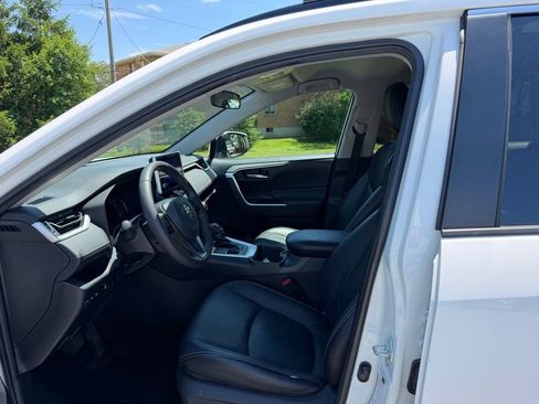 Used 2023 Toyota RAV4 XLE w/ XLE Grade Weather Package AWD/4WD image 21