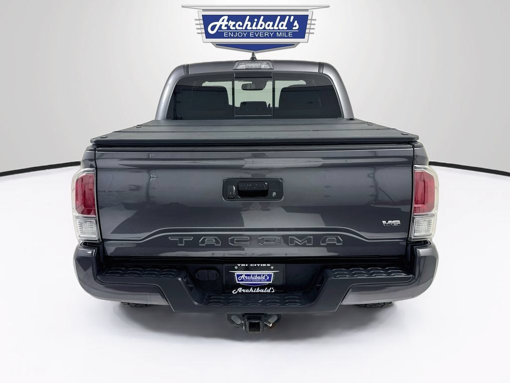 Used 2021 Toyota Tacoma TRD Off-Road AWD/4WD image 7