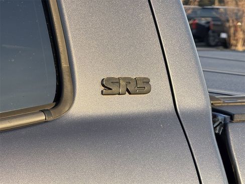 Used 2017 Toyota Tundra SR5 image 6