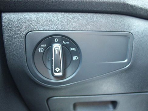 Used 2019 Volkswagen Tiguan SEL Premium w/ 3rd Row Seat Package AWD/4WD image 20