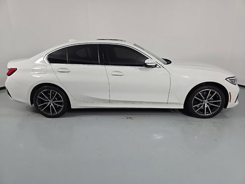 Used 2021 BMW 330i xDrive Sedan w/ Convenience Package image 6