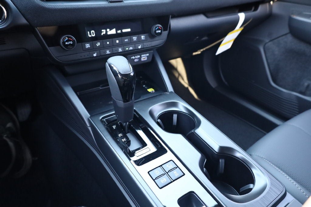 New 2026 Subaru Outback Limited XT AWD/4WD image 15