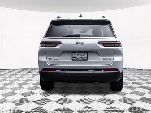 Used 2023 Jeep Grand Cherokee L Limited w/ Trailer Tow Group (B) AWD/4WD image 10