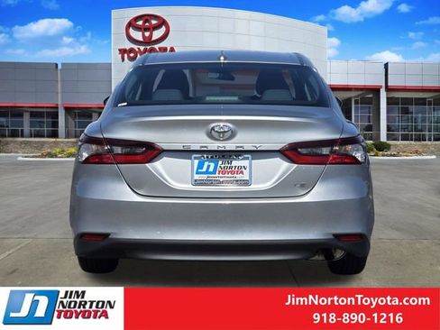 Used 2024 Toyota Camry LE image 6