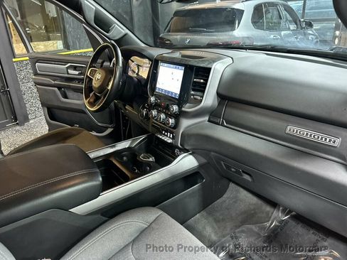 Used 2022 RAM 1500 Big Horn AWD/4WD image 20