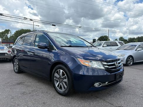 Used 2015 Honda Odyssey Touring Elite image 3