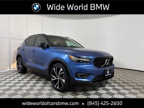 Used 2020 Volvo XC40 T5 R-Design AWD/4WD image 1