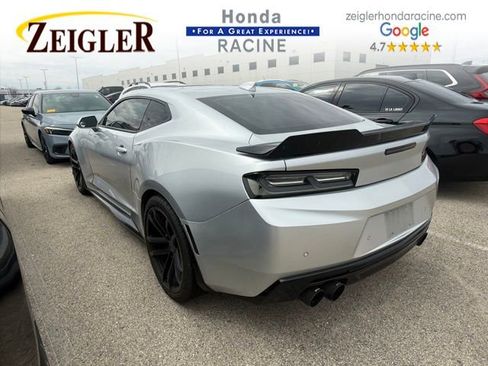 Used 2017 Chevrolet Camaro SS image 2