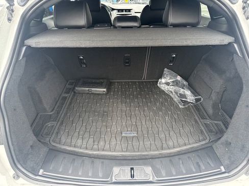 Used 2020 Jaguar E-PACE R-Dynamic SE image 21