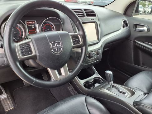 Used 2017 Dodge Journey Crossroad w/ Popular Equipment Group FWD image 4