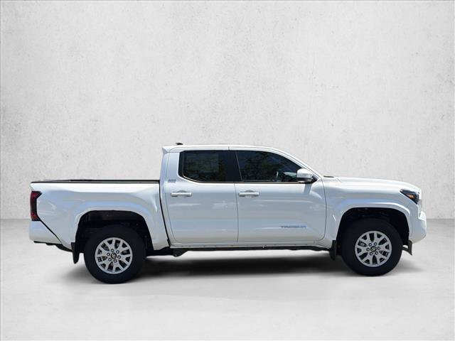 Used 2026 Toyota Tacoma SR5 AWD/4WD image 4