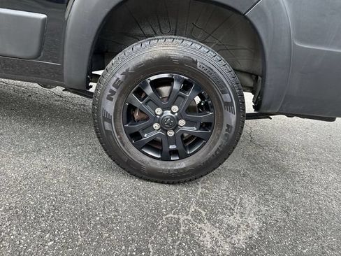 Used 2023 RAM ProMaster 2500 w/ Black Appearance Package FWD image 30