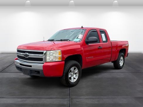 Used 2011 Chevrolet Silverado 1500 LT AWD/4WD image 4