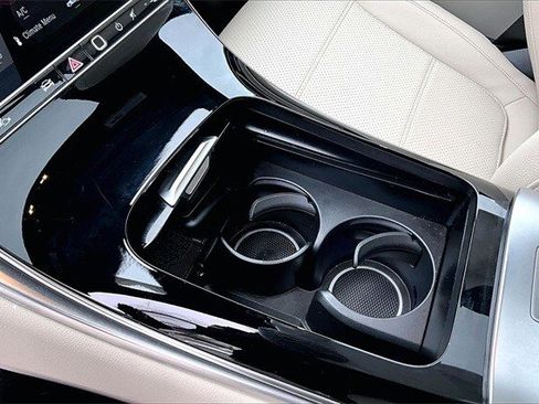 Certified 2025 Mercedes-Benz GLC 300 4MATIC image 21