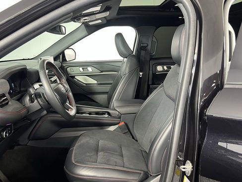 Used 2025 Ford Explorer ST w/ Sun And Sound Package image 21