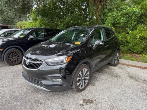 Used 2020 Buick Encore Essence FWD image 6