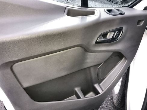 Used 2025 Ford Transit 350 XLT image 13