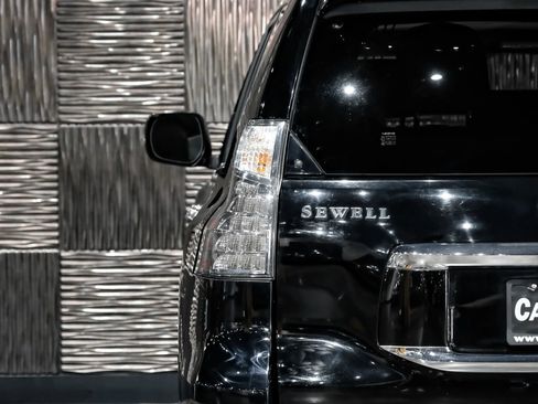 Used 2016 Lexus GX 460 image 51