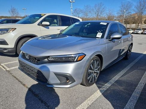 Used 2022 Honda Civic EX-L image 4