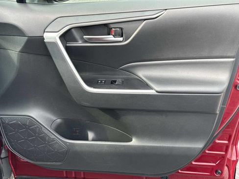 Used 2023 Toyota RAV4 XLE FWD image 19