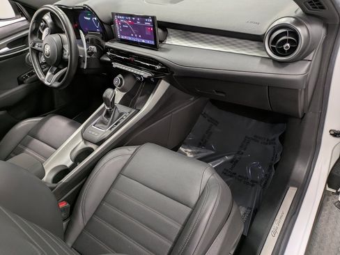 Used 2024 Alfa Romeo Tonale Veloce image 29