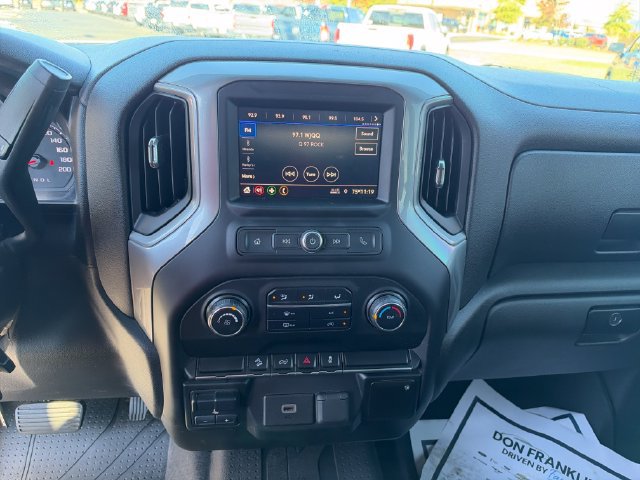 Used 2020 Chevrolet Silverado 1500 Custom Trail Boss w/ Custom Convenience Package AWD/4WD image 21