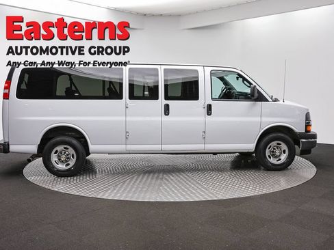 Used 2024 Chevrolet Express 3500 LT w/ LT Preferred Equipment Group RWD image 4