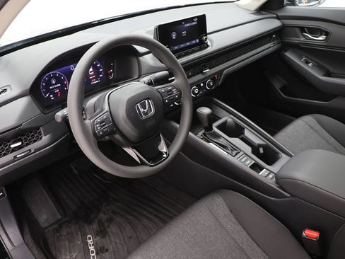 Used 2025 Honda Accord SE image 14