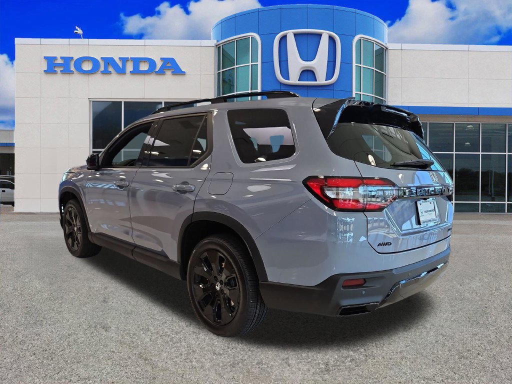 New 2026 Honda Pilot Black Edition image 5